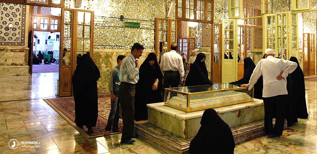 مقبره شیخ بهایی در صحن امام خمینی از مکان های تاریخی مشهد مقبره شیخ بهایی در صحن امام خمینی از مکان های تاریخی مشهد